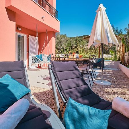 Meacres Sun Villa Miholascica Bagian luar foto
