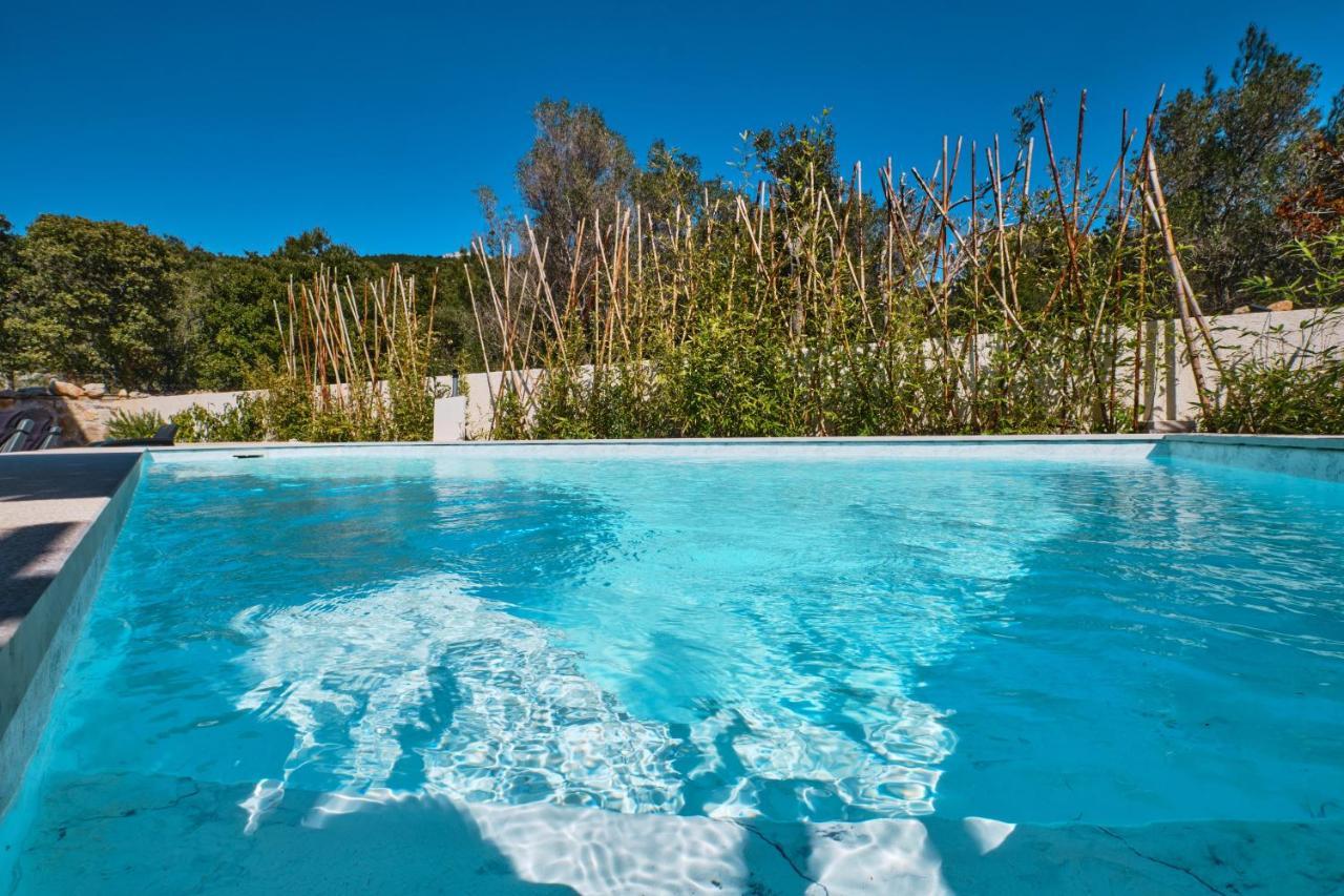 Meacres Sun Villa Miholascica Bagian luar foto