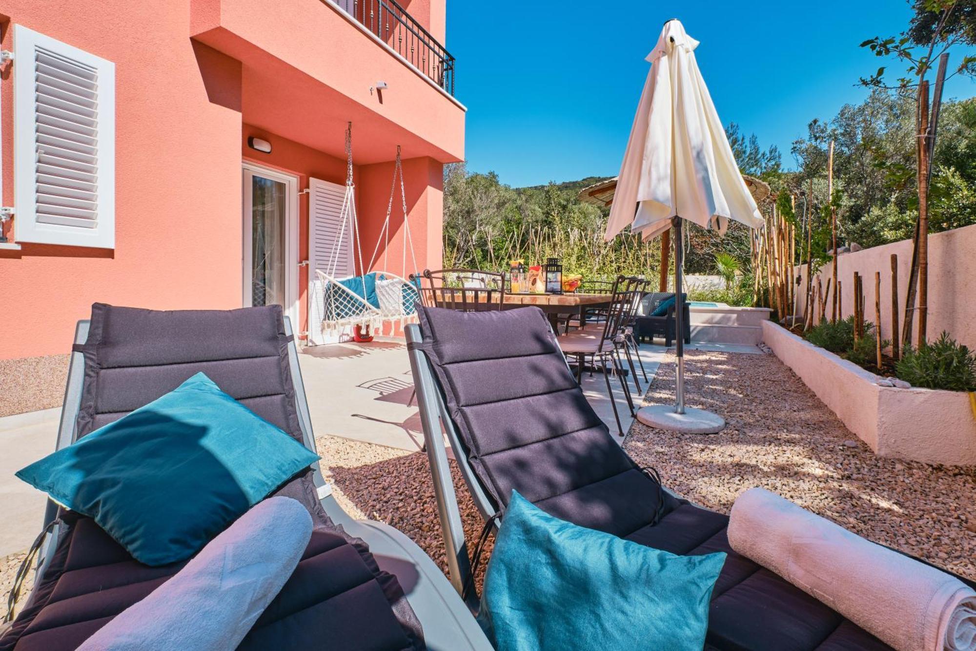 Meacres Sun Villa Miholascica Bagian luar foto